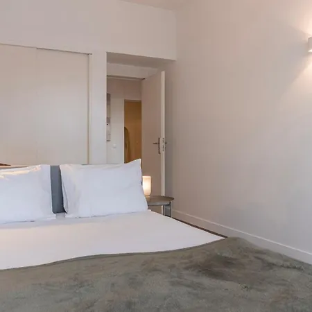 Classy 3bdr By Lovelystay Apartman