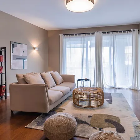 Classy 3bdr By Lovelystay דירה